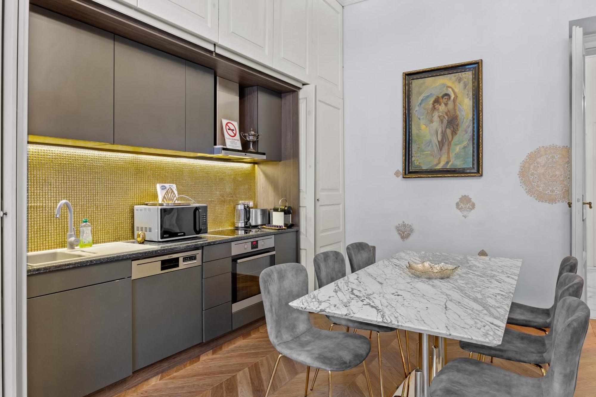 Count Zrinyi Basilica Luxurious Appartement Boedapest