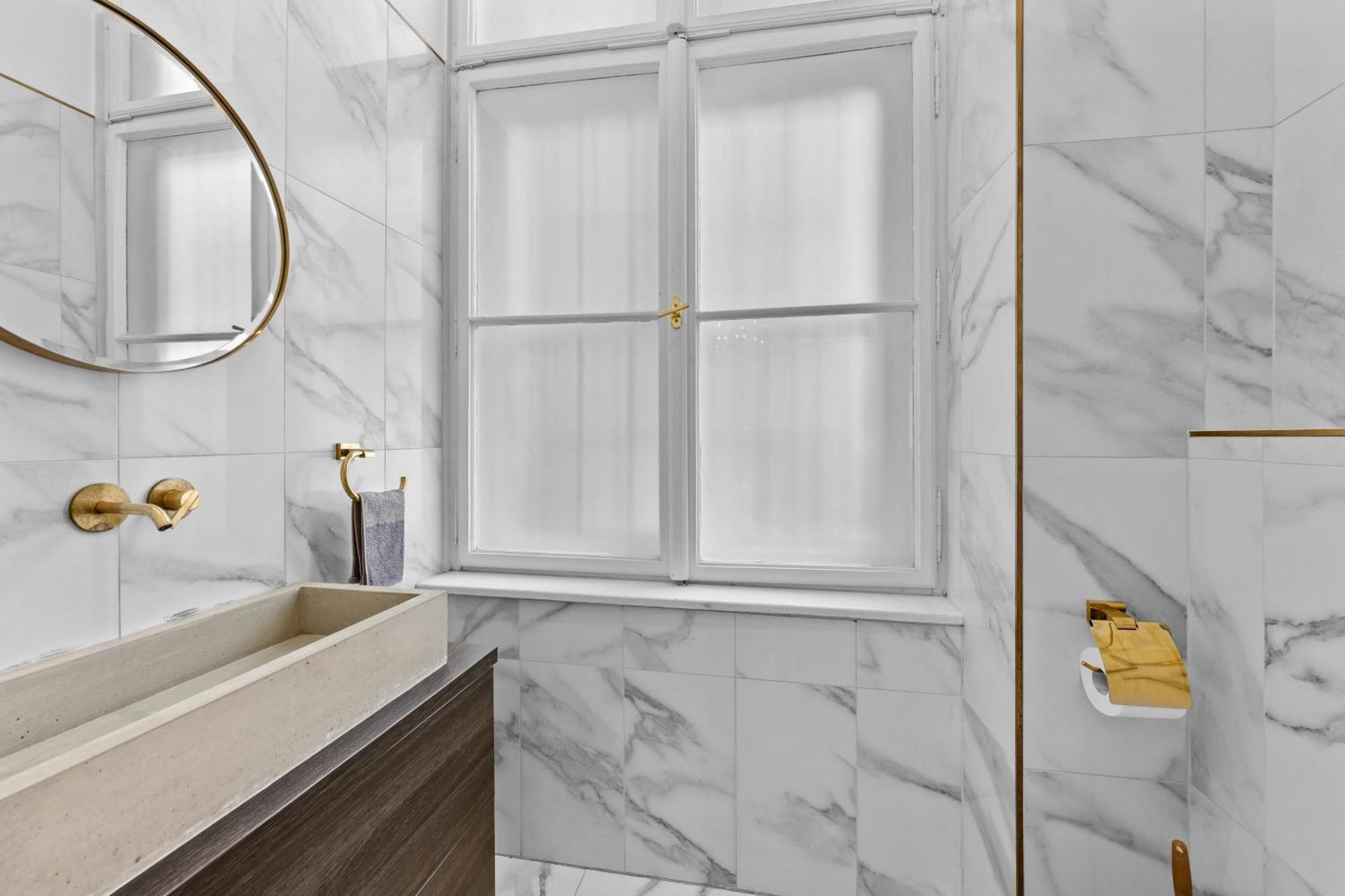 Count Zrinyi Basilica Luxurious Apartment *